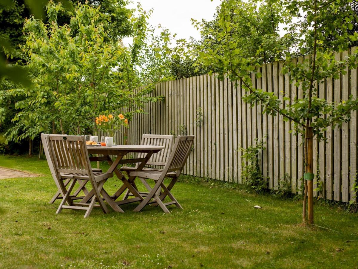 Pass The Keys Superb Space In The Idyllic Village Of Loppington シュルーズベリー エクステリア 写真